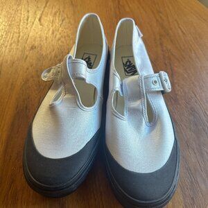 Size 11 Pearly White Vans Mary Janes - unworn